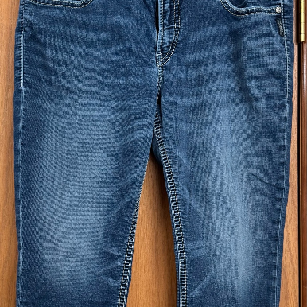 Silver Joga Blue Jeans Dark Blue Suki Mid length Capris Joga Jeans SZ22/L24